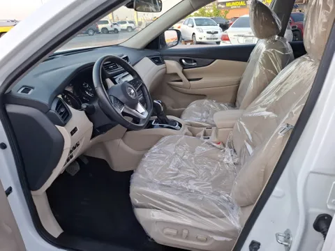Nissan Rogue 2020