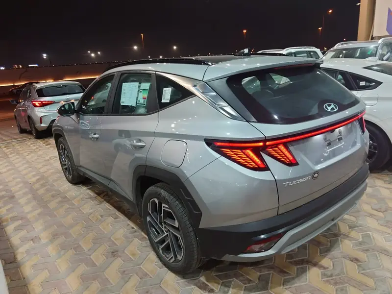 Discover undefined undefined Exterior Interior Images.Find all aspects and details of cars.
