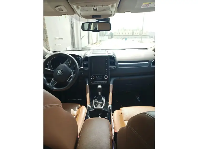 Discover undefined undefined Exterior Interior Images.Find all aspects and details of cars.