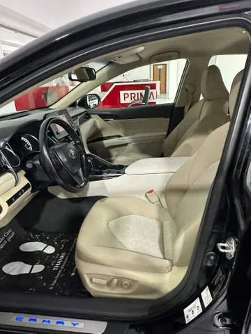 Toyota Camry 2.5L GLE 204 HP 2021