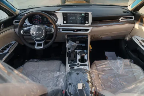 New Kia K5 2023