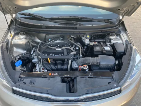 Kia Pegas 1.4L EX 2021