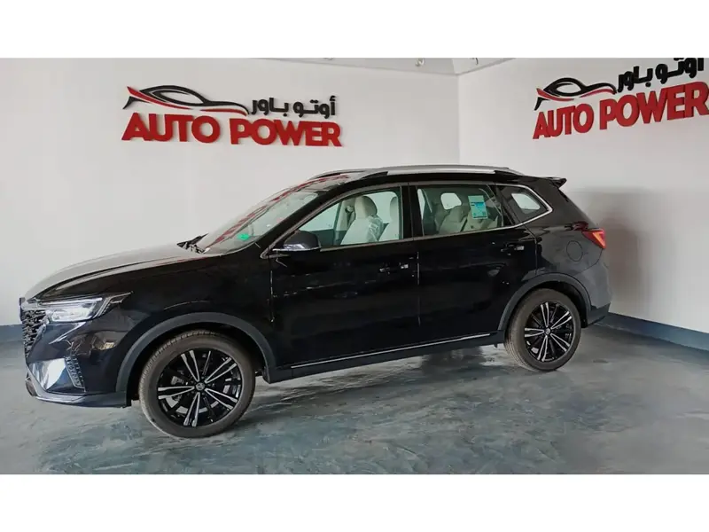 Discover undefined undefined Exterior Interior Images.Find all aspects and details of cars.