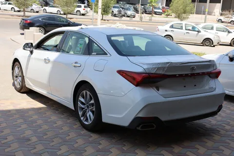 Discover undefined undefined Exterior Interior Images.Find all aspects and details of cars.