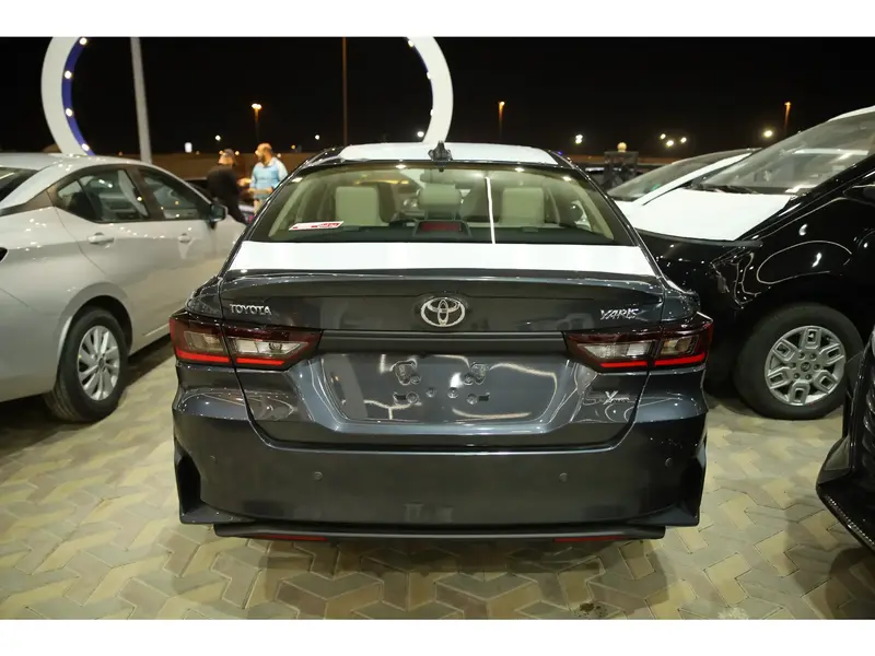 Discover undefined undefined Exterior Interior Images.Find all aspects and details of cars.