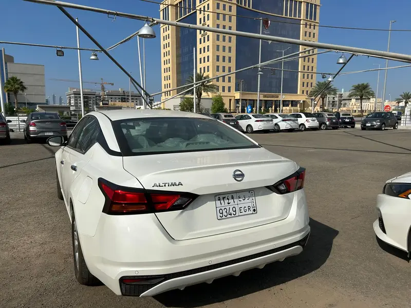 Nissan Altima 2022