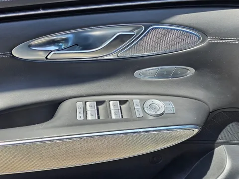 Genesis GV70 2.5T Platinium 2022