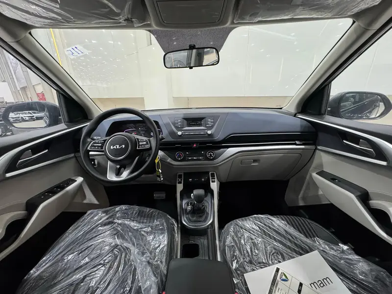 KIA Carens 2024