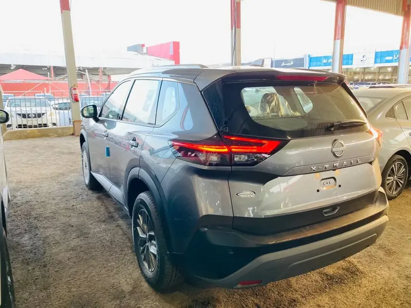 Nissan X-Trail 2025
