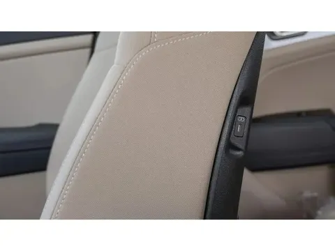 Discover undefined undefined Exterior Interior Images.Find all aspects and details of cars.