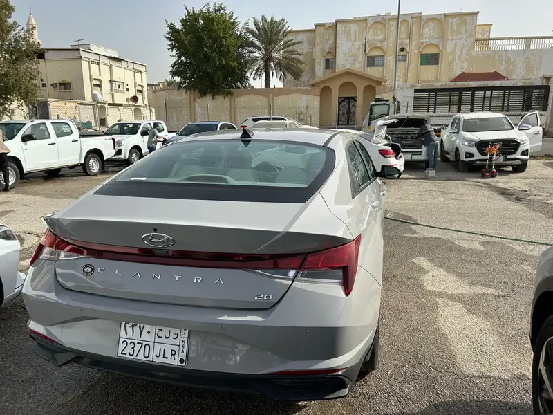 Hyundai Elantra 2023