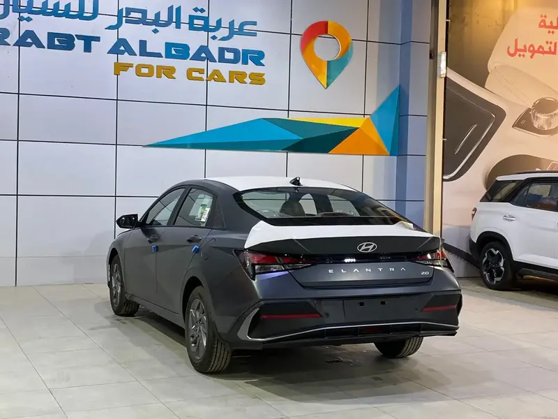 Hyundai Elantra 2025