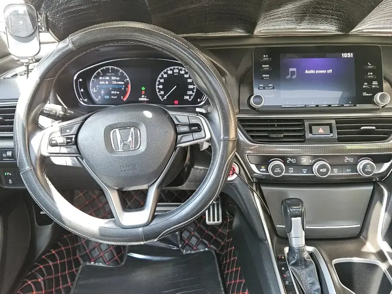 Discover undefined undefined Exterior Interior Images.Find all aspects and details of cars.