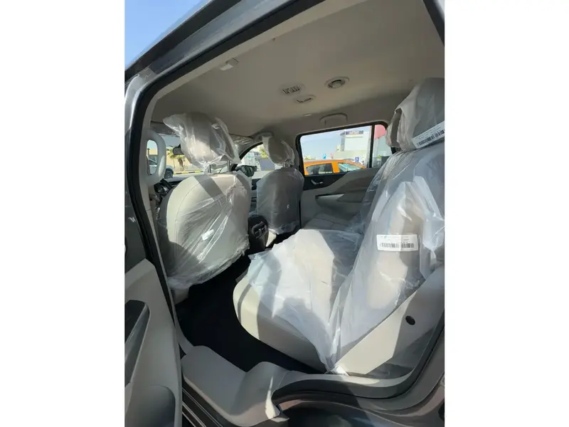 Discover undefined undefined Exterior Interior Images.Find all aspects and details of cars.