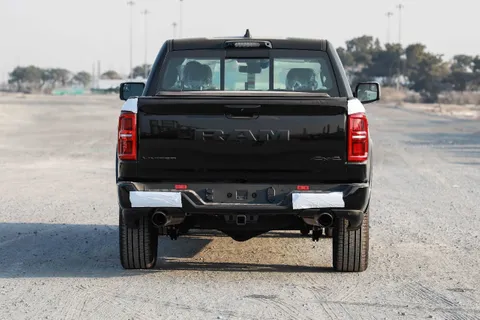 Discover undefined undefined Exterior Interior Images.Find all aspects and details of cars.