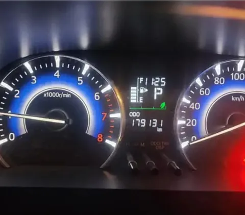 Discover undefined undefined Exterior Interior Images.Find all aspects and details of cars.