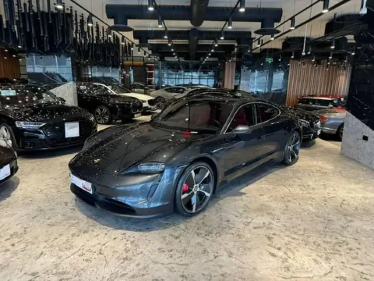 porsche taycan image New Porsche Taycan 2021