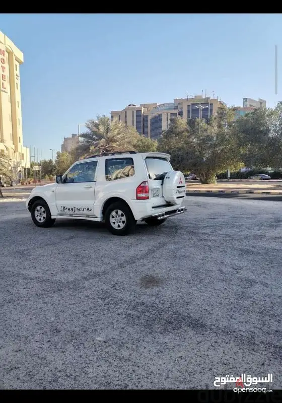 Mitsubishi Pajero 2003