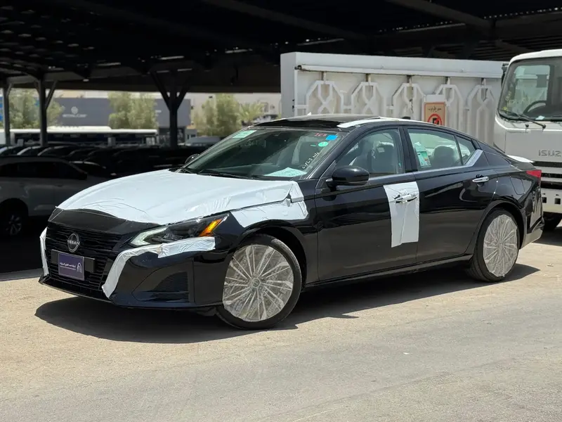 Nissan Altima 2025