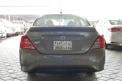 Nissan Sunny 2019