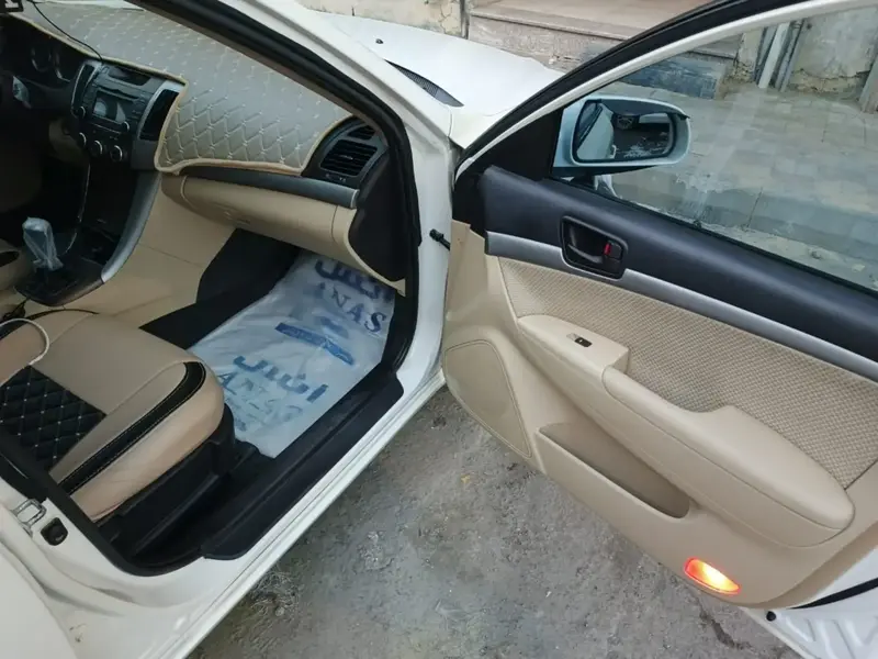 Hyundai Sonata 2010