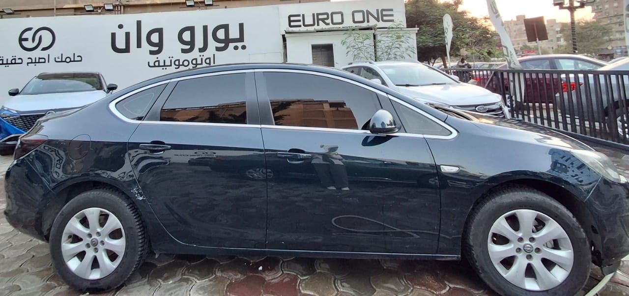 أوبل أسترا 2020