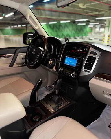 Discover undefined undefined Exterior Interior Images.Find all aspects and details of cars.