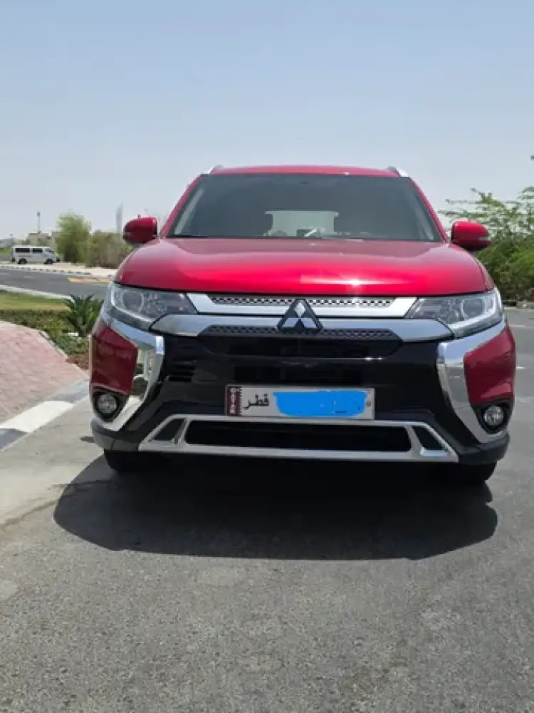 mitsubishi mitsubishi-outlander image Mitsubishi Outlander 2.4L GLX (7-Seater) Mid 2020