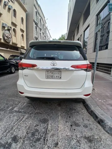 Toyota Fortuner 2.7L 2019