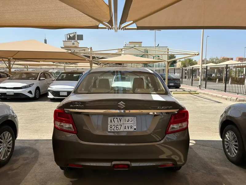 Discover undefined undefined Exterior Interior Images.Find all aspects and details of cars.