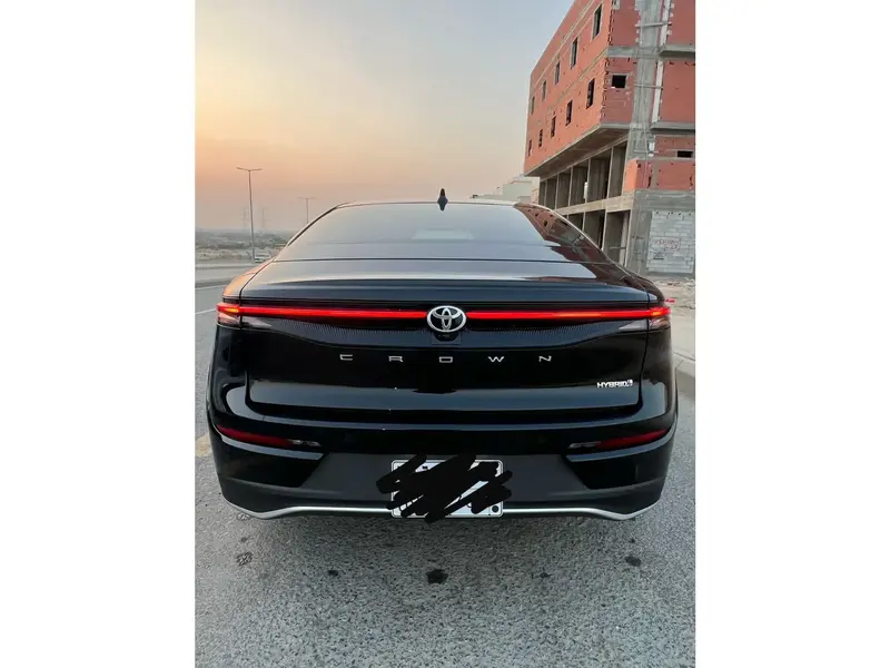 Toyota Crown 2023