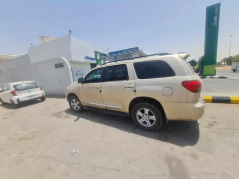 Discover undefined undefined Exterior Interior Images.Find all aspects and details of cars.