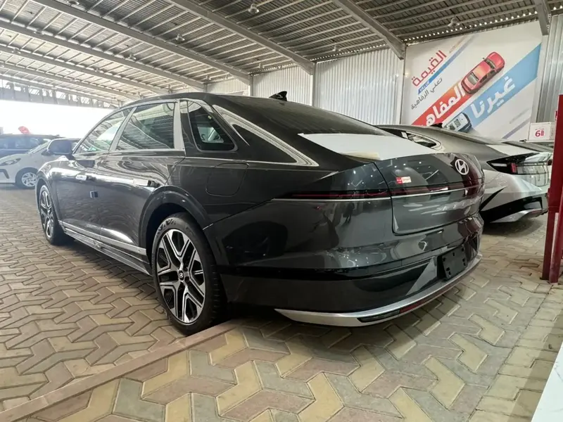 Hyundai Azera 2025