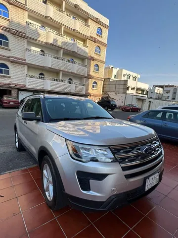 Discover undefined undefined Exterior Interior Images.Find all aspects and details of cars.