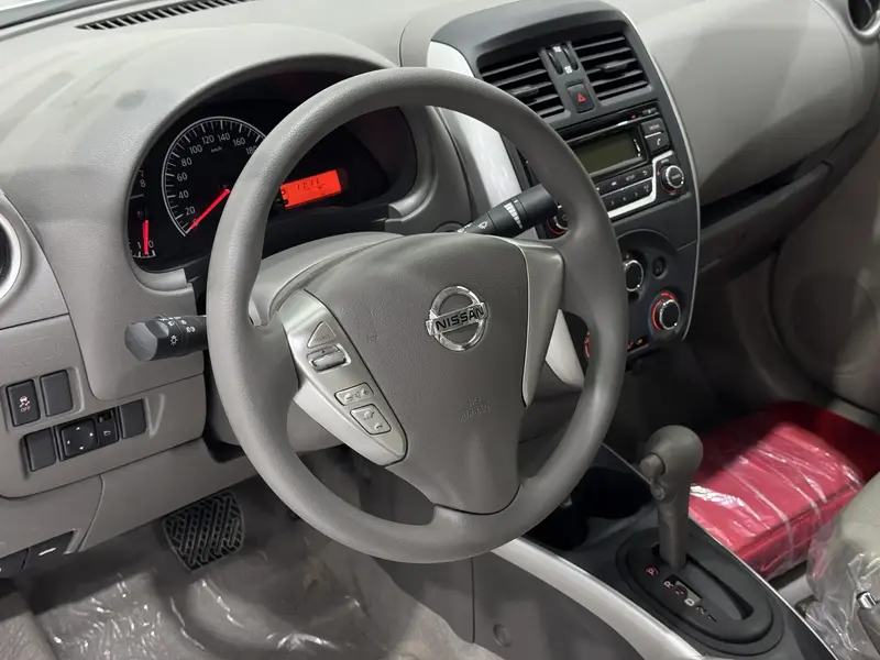 Nissan Sunny 2024