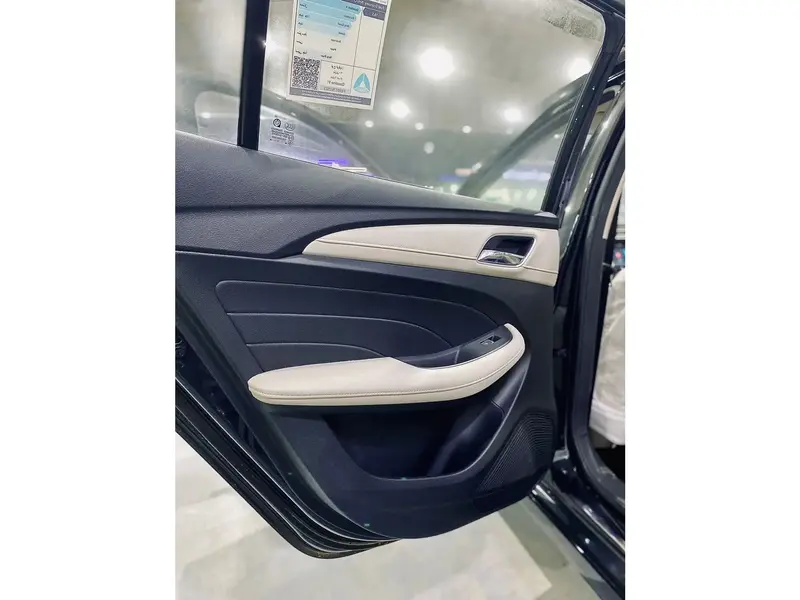 Discover undefined undefined Exterior Interior Images.Find all aspects and details of cars.
