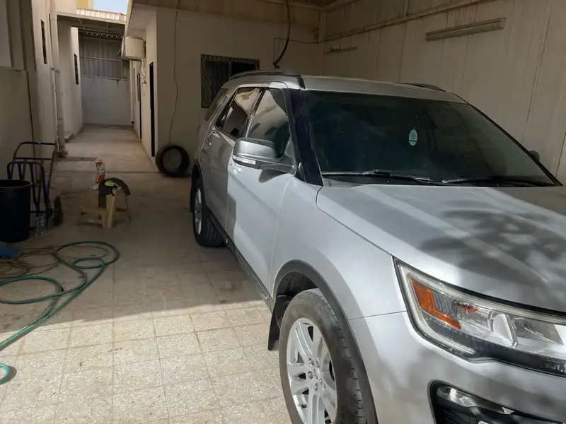 Discover undefined undefined Exterior Interior Images.Find all aspects and details of cars.