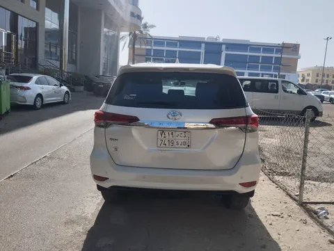 Toyota Fortuner 2.7L (4X4) 2017