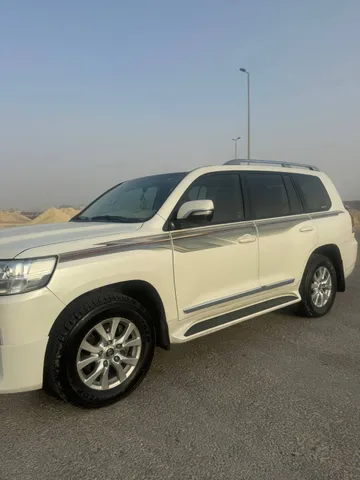 Discover undefined undefined Exterior Interior Images.Find all aspects and details of cars.
