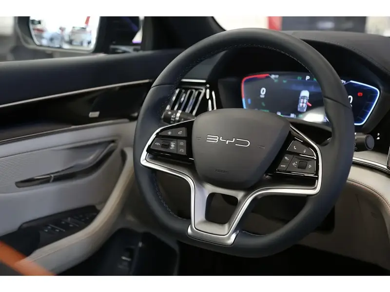 Discover undefined undefined Exterior Interior Images.Find all aspects and details of cars.