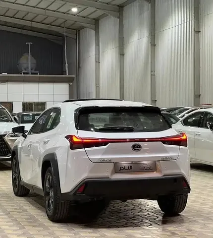 Discover undefined undefined Exterior Interior Images.Find all aspects and details of cars.