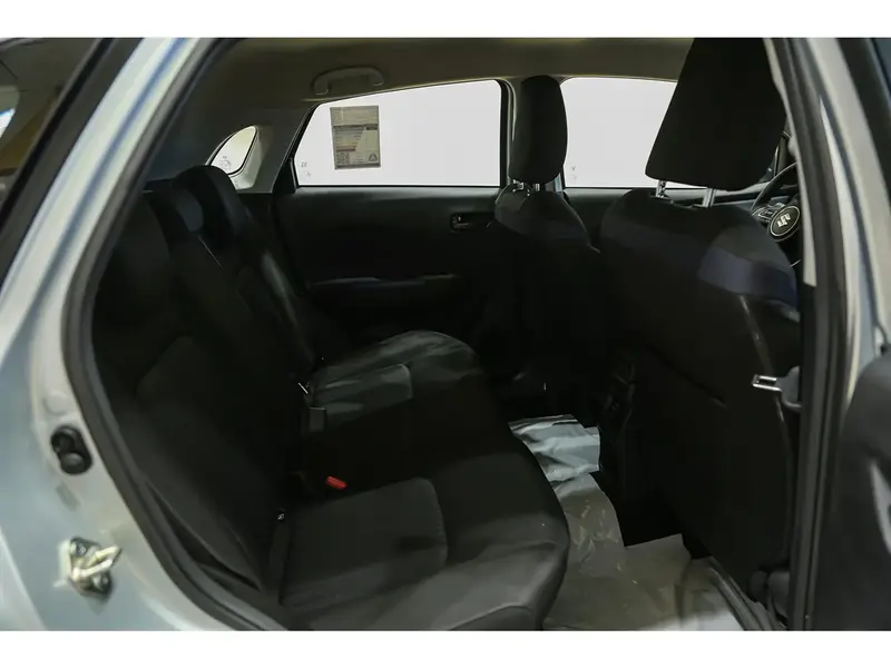 Discover undefined undefined Exterior Interior Images.Find all aspects and details of cars.