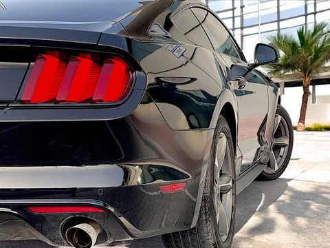 Ford Mustang V6 2015