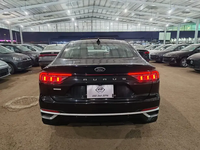 Ford Taurus 2023
