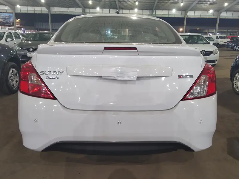 Nissan Sunny 2024