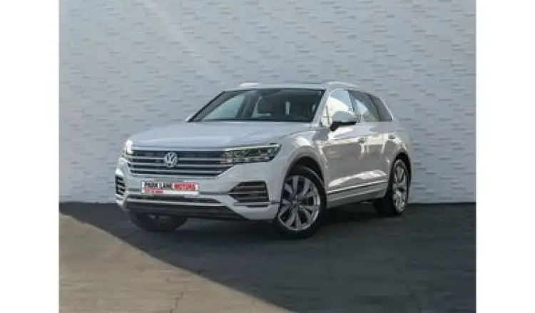 volkswagen touareg image Volkswagen Touareg AED 1,730 PM • TOUAREG 3.6L V6 HIGHLINE • 1 YEAR FREE WARRANTY AND SERVICE PLAN • PRISTINE CONDITION