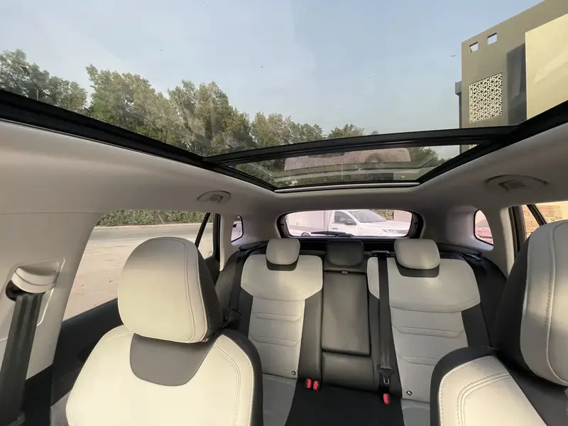 Discover undefined undefined Exterior Interior Images.Find all aspects and details of cars.