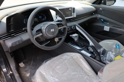 New Hyundai Elantra 1.6L Smart 2023