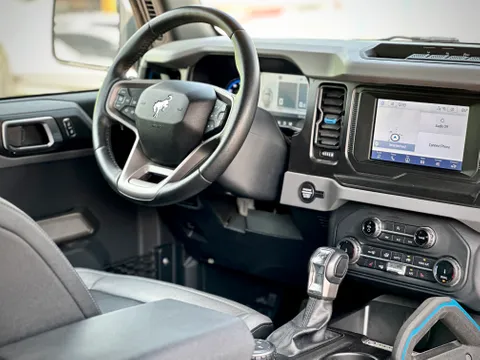 Discover undefined undefined Exterior Interior Images.Find all aspects and details of cars.