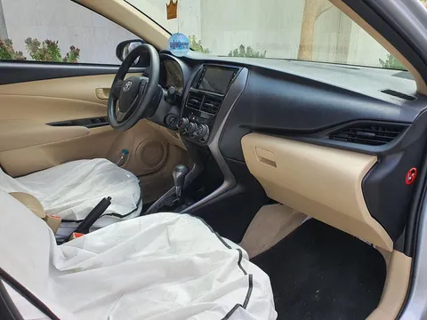 Discover undefined undefined Exterior Interior Images.Find all aspects and details of cars.